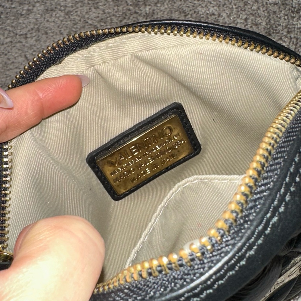 Mario Valentino Black Quilted Crossbody Bag - Picture 2 of 4
